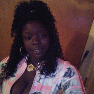 Meet your Posher, Ebony